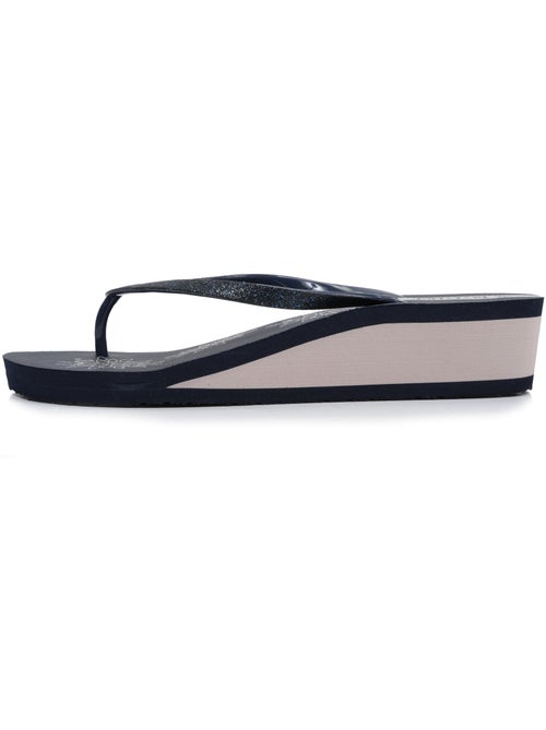 Infradito con un tacco comodo e leggero di 4 cm - Kiabi Infradito con un tacco comodo e leggero di 4 cm - Kiabi