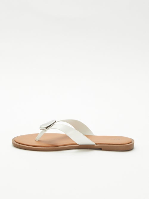 Infradito in similpelle con dettaglio metallico - Kiabi