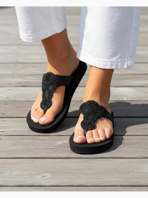 Infradito soletta sintetica, comoda tra le dita, leggera per una camminata isotoner - Kiabi Infradito soletta sintetica, comoda tra le dita, leggera per una camminata isotoner - Kiabi