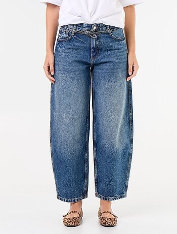 Jean barrel con cintura da annodare