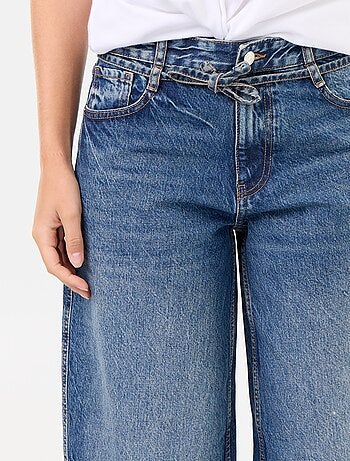 Jean barrel con cintura da annodare