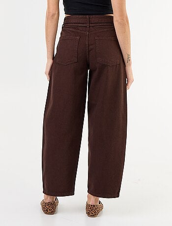 Jean barrel con cintura da annodare