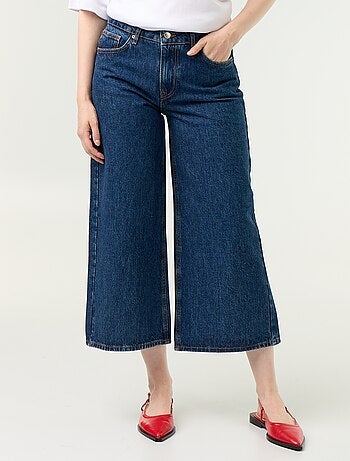 Jeans a gamba larga a vita alta