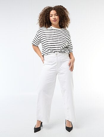 Jeans a gamba larga a vita alta con tasche applicate davanti e dietro