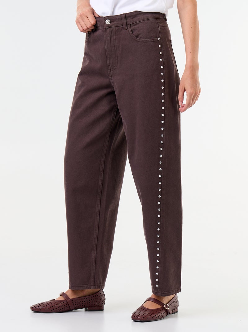 Jeans a gamba larga con borchie fantasiose Marrone - Kiabi