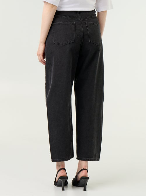 Jeans a gamba larga con borchie fantasiose - Kiabi Jeans a gamba larga con borchie fantasiose - Kiabi