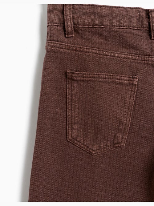 Jeans a gamba larga con chiodi, mo fashion - Kiabi Jeans a gamba larga con chiodi, mo fashion - Kiabi