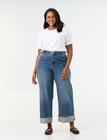 Jeans a gamba larga con risvolto alla base