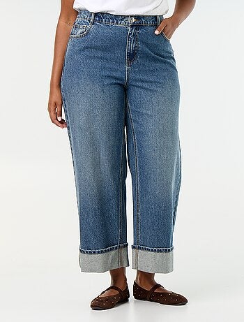 Jeans a gamba larga con risvolto alla base