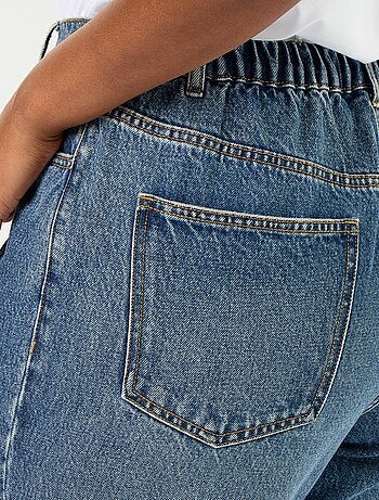 Jeans a gamba larga con risvolto alla base