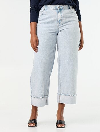 Jeans a gamba larga con risvolto alla base