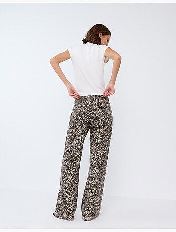 Jeans a gamba larga, mo fashion