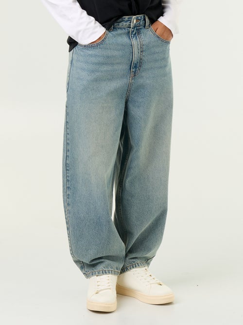 Jeans a taglio ampio 5 tasche - Kiabi Jeans a taglio ampio 5 tasche - Kiabi