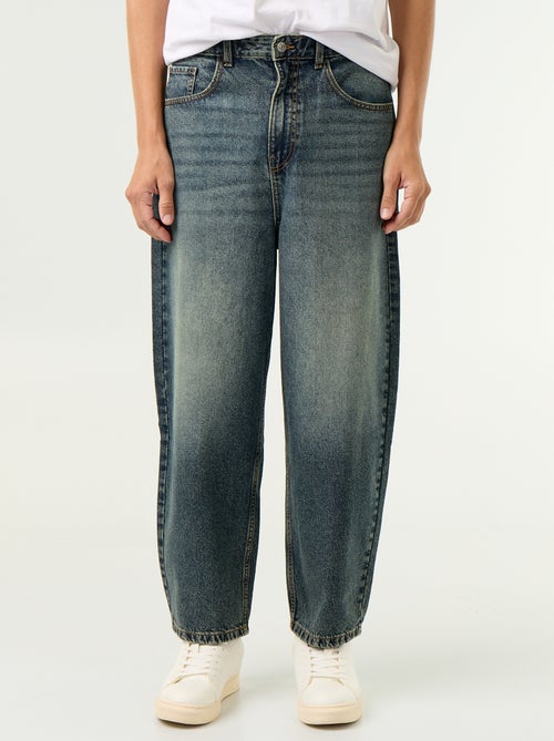 Jeans a taglio ampio 5 tasche - Kiabi Jeans a taglio ampio 5 tasche - Kiabi