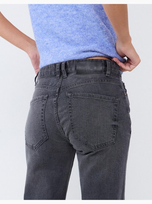 Jeans a taglio di stivali, mo fashion - Kiabi Jeans a taglio di stivali, mo fashion - Kiabi