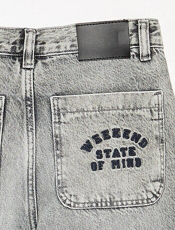 Jeans taglio dritto a 5 tasche