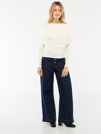 Jeans a vita alta con bottoni