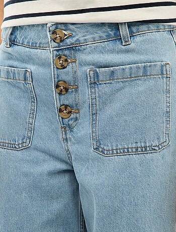 Jeans a vita alta con bottoni