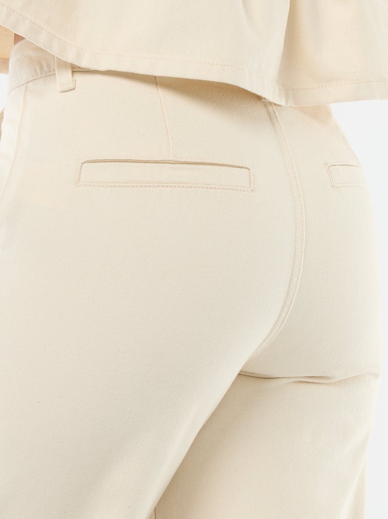 Jeans a vita alta con risvolto sul fondo Bianco - Kiabi