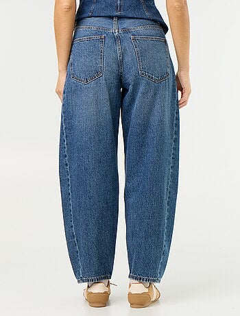 Jeans a vita alta e gamba larga