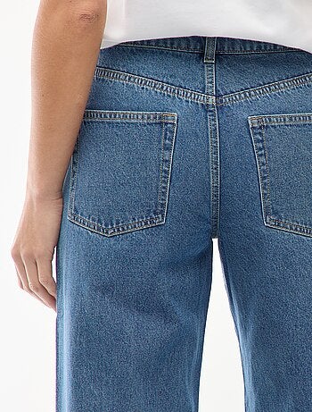 Jeans a vita alta, taglio ampio / wide leg + 2 tonalità di jeans