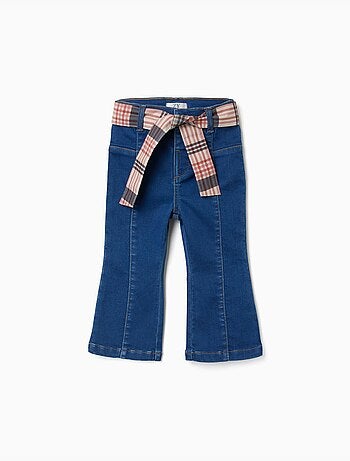 Jeans a zampa con tasche e cintura a quadri