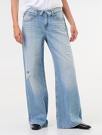 Jeans ampi con cintura fantasia