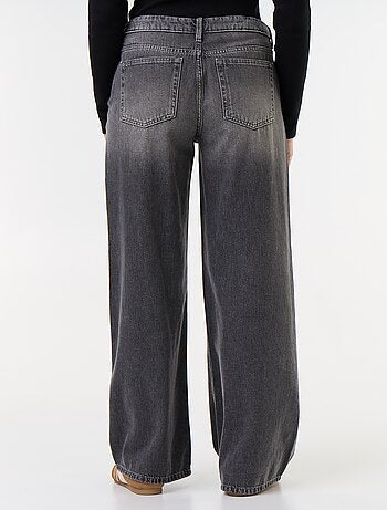Jeans ampi con cintura fantasia