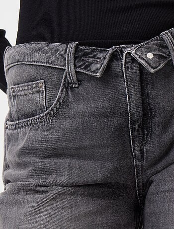 Jeans ampi con cintura fantasia