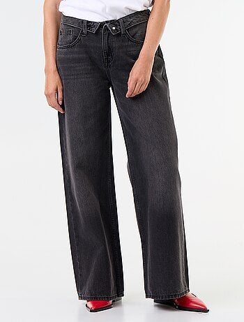 Jeans ampi con cintura fantasia