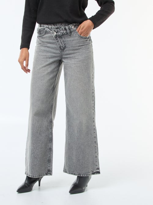 Jeans ampi con doppia apertura abbottonata - Kiabi