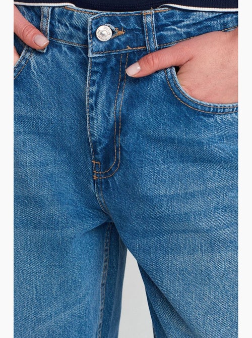 Jeans balloon a vita alta con gamba ampia dilvin - Kiabi Jeans balloon a vita alta con gamba ampia dilvin - Kiabi