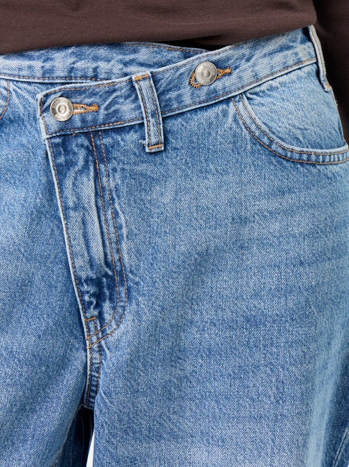 Jeans barrel con abbottonatura asimmetrica - Kiabi