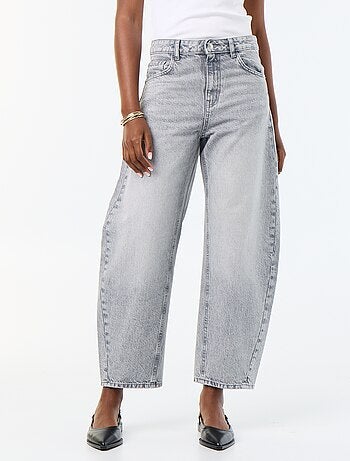 Jeans barrel / taglio ampio a vita alta