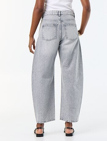 Jeans barrel / taglio ampio a vita alta