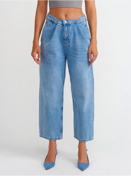 Jeans capri balloon a vita alta dilvin - Kiabi Jeans capri balloon a vita alta dilvin - Kiabi