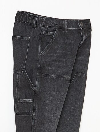 Jeans con dettagli cut-out sulle ginocchia