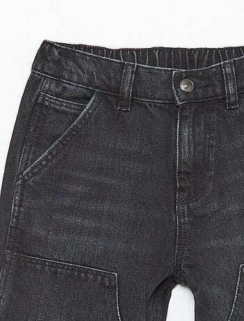 Jeans con dettagli cut-out sulle ginocchia