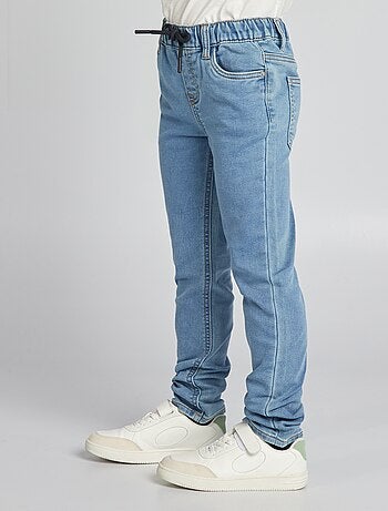 Jeans con vita elasticizzata e cordoncini