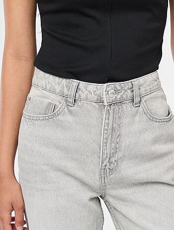 Jeans dritti a vita alta