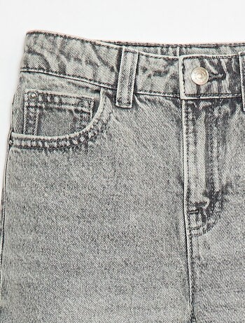 Jeans dritti con abrasioni fantasiose