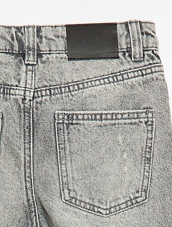 Jeans dritti con abrasioni fantasiose