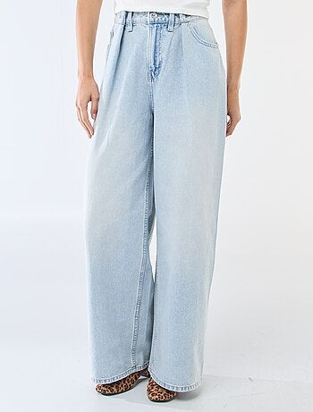 Jeans a gamba larga a vita alta