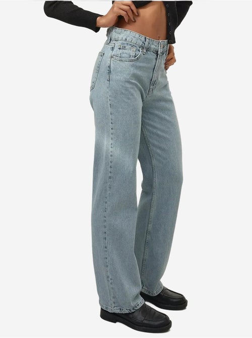 Jeans in denim a gamba dritta hiccup - Kiabi Jeans in denim a gamba dritta hiccup - Kiabi