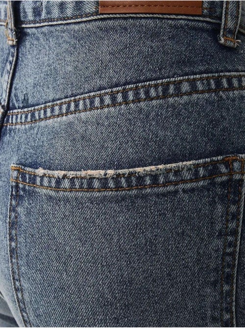 Jeans in denim a gamba dritta hiccup - Kiabi Jeans in denim a gamba dritta hiccup - Kiabi