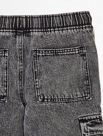 Jeans in denim con tasche