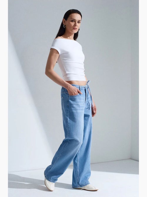 Jeans in denim di cotone a vita alta a gamba ampia dilvin - Kiabi Jeans in denim di cotone a vita alta a gamba ampia dilvin - Kiabi