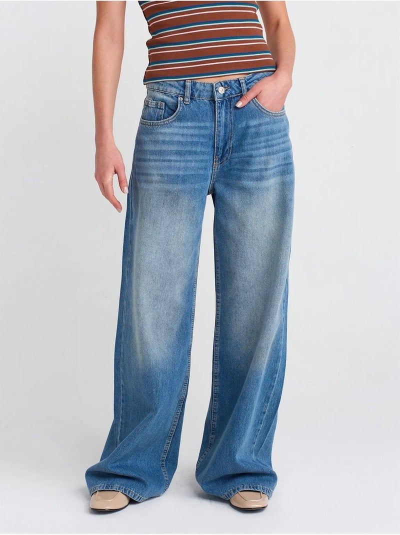 Jeans in denim di cotone a vita alta a gamba ampia dilvin Blu zaffiro - Kiabi