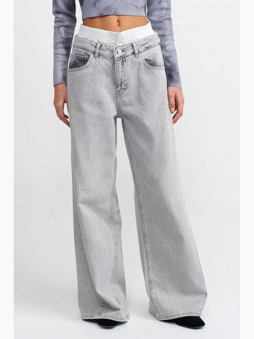 Jeans in denim di cotone a vita alta e gamba ampia dilvin - Kiabi Jeans in denim di cotone a vita alta e gamba ampia dilvin - Kiabi