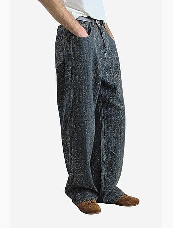 Jeans in denim testurizzato dal taglio baggy giesto